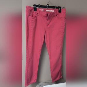 DKNY SOHO skinny jeans in a true coral color. Size 14